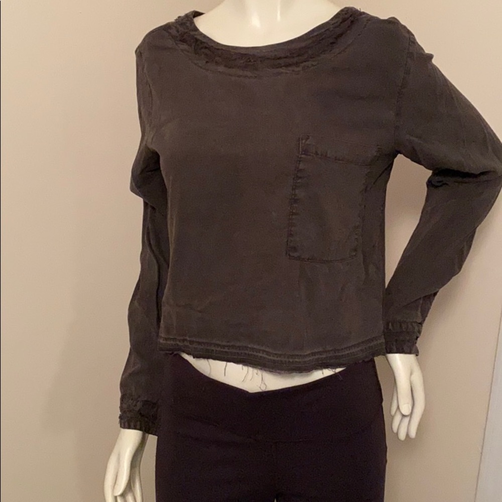 Charcoal grey crop